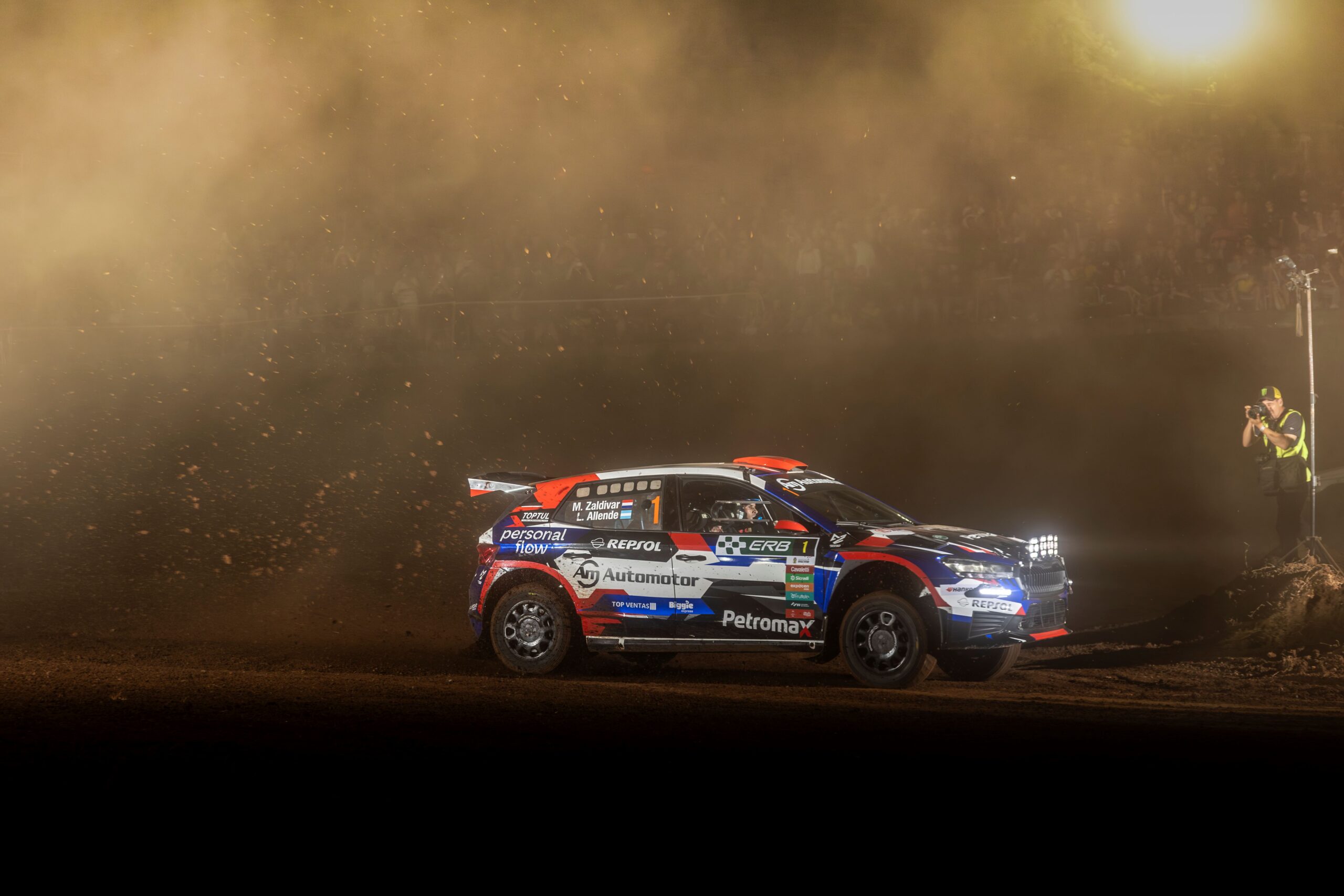 Zaldivar, el más iluminado en la noche de Erechim